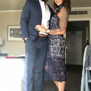 Absolutely stunning Lulus dress